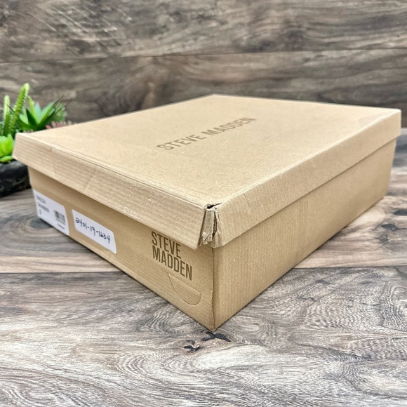 NIB Steve Madden 9M Terezza Tan Nubuck Pull On Pointed Toe Western Ankle Bootie - Picture 12 of 12